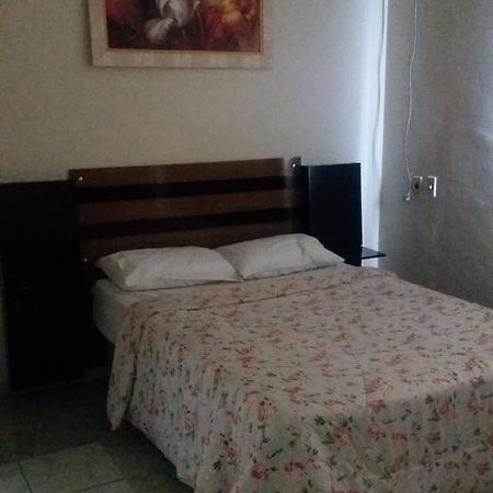Hotel Elite Luziânia Buitenkant foto