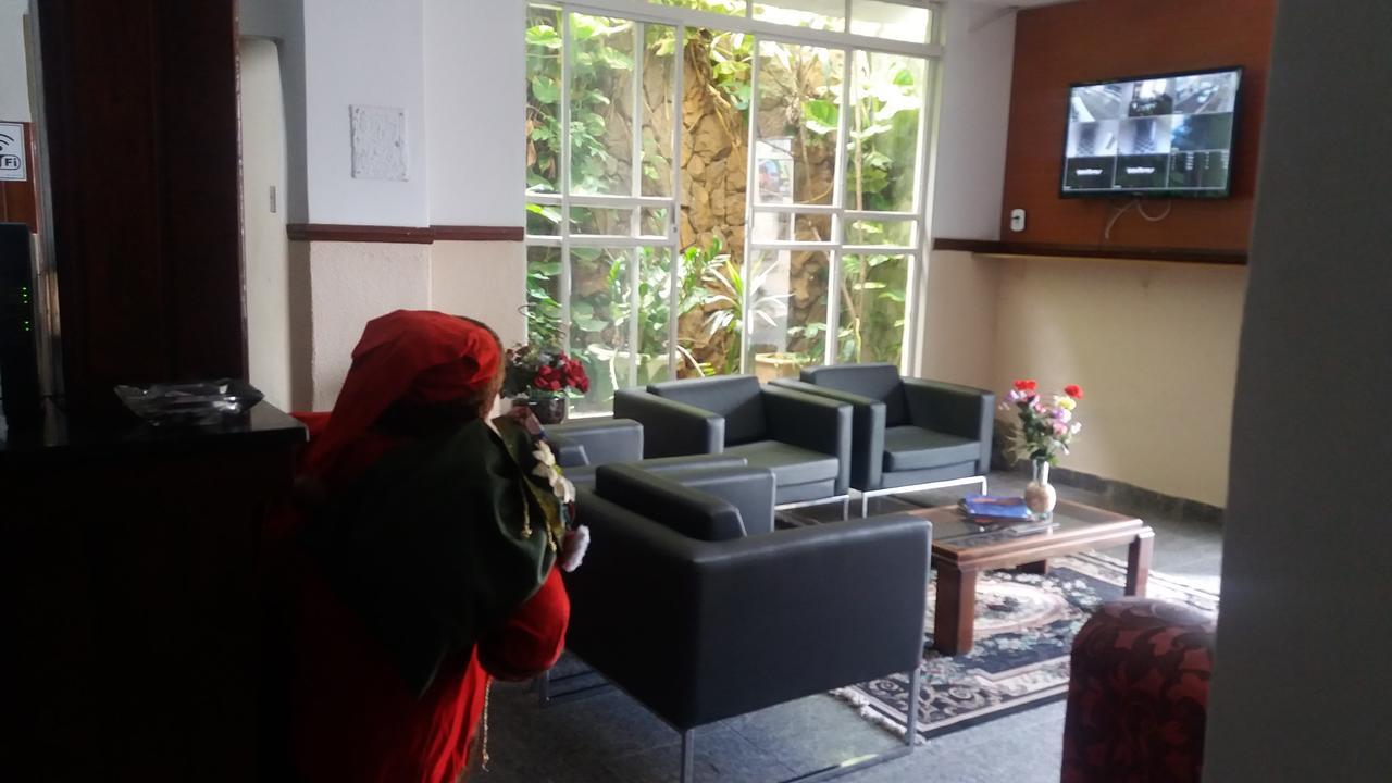 Hotel Elite Luziânia Buitenkant foto