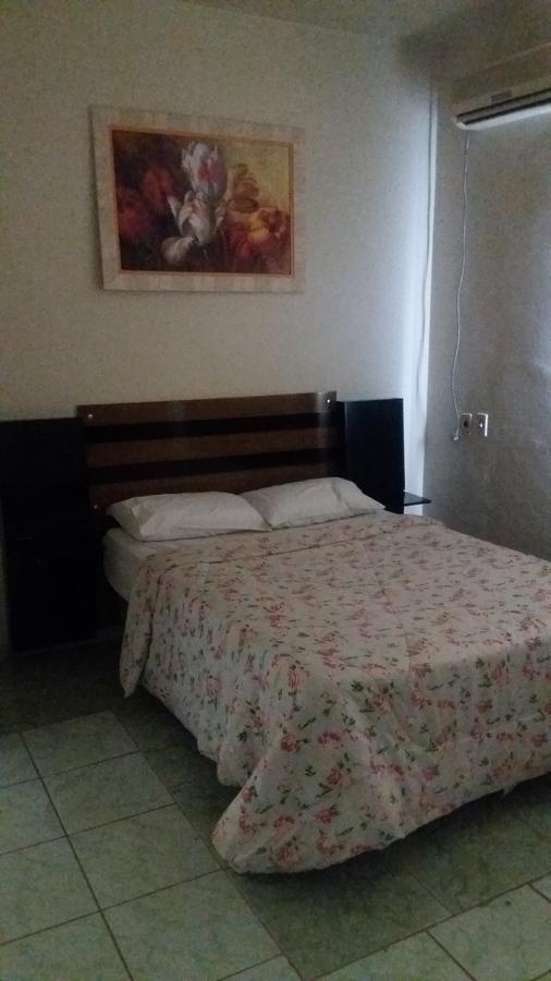 Hotel Elite Luziânia Buitenkant foto